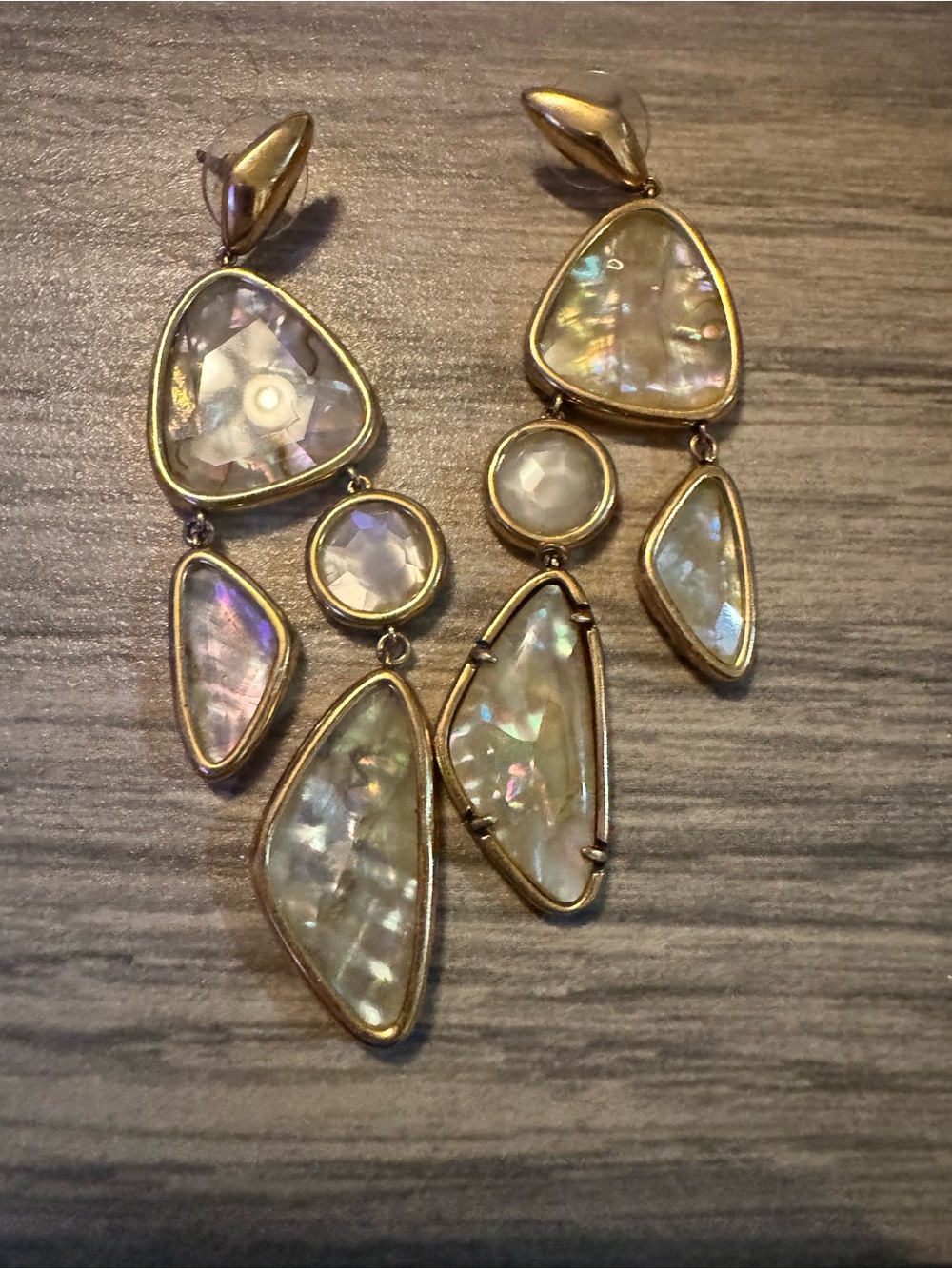 Kendra Scott Gold-Tone Iridescent stones Dangle Earrings